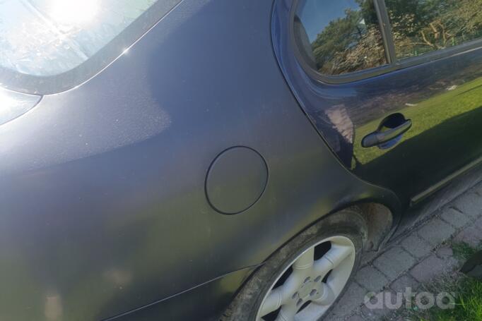 SEAT Toledo 2 generation Sedan