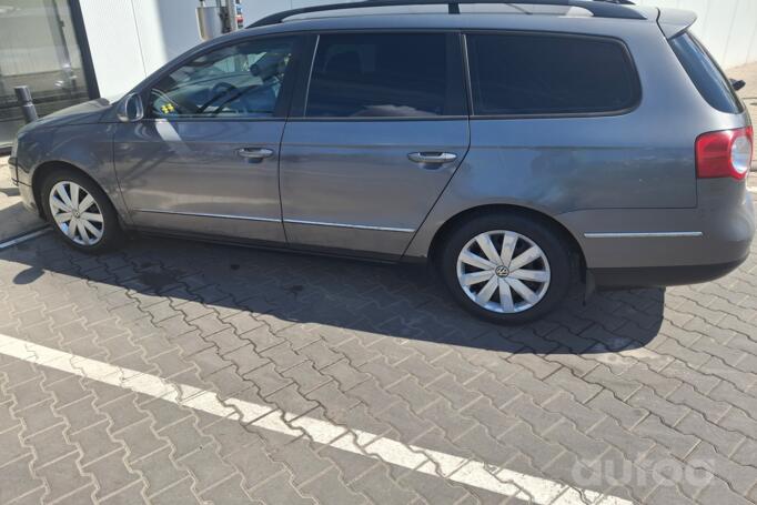 Volkswagen Passat B6 wagon 5-doors