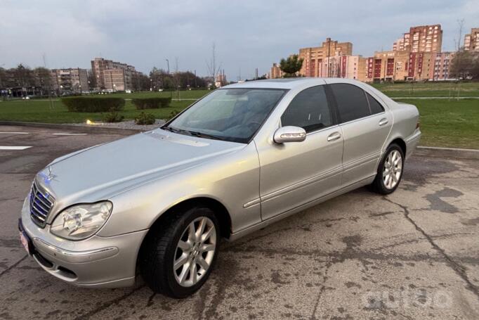Mercedes-Benz S-Class W220 [restyling] Sedan 4-doors