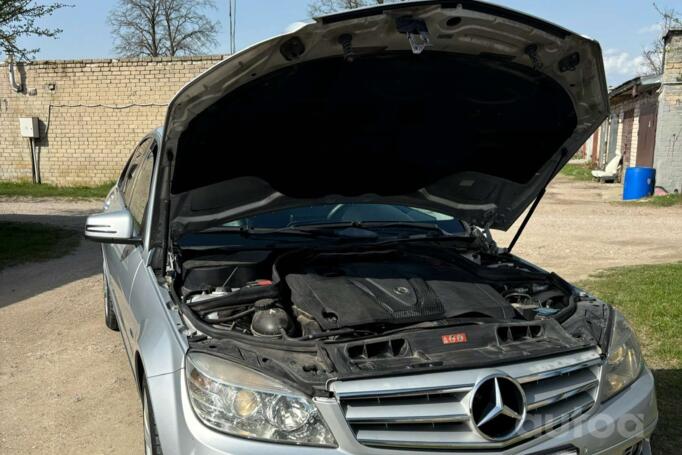 Mercedes-Benz C-Class W204/S204 Sedan 4-doors
