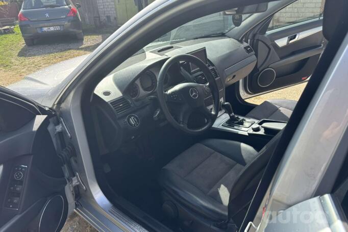 Mercedes-Benz C-Class W204/S204 Sedan 4-doors