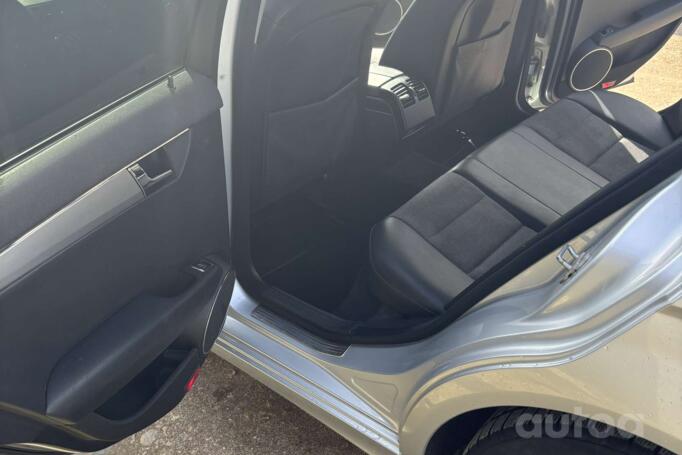 Mercedes-Benz C-Class W204/S204 Sedan 4-doors