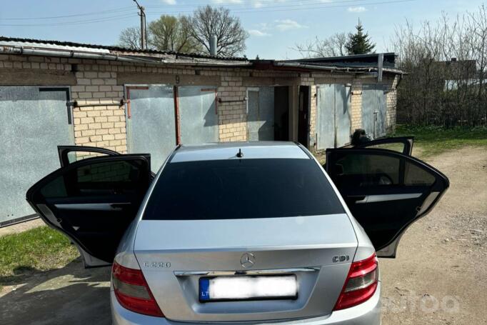 Mercedes-Benz C-Class W204/S204 Sedan 4-doors