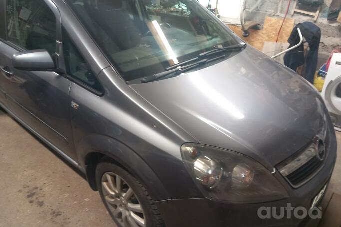 Opel Zafira B Minivan 5-doors