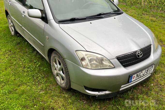 Toyota Corolla E120 Hatchback 5-doors