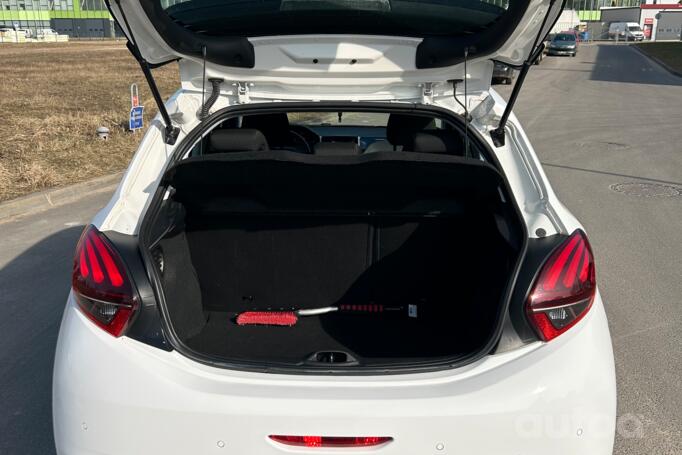 Peugeot 208 1 generation [restyling]