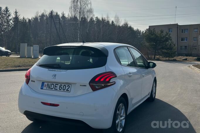 Peugeot 208 1 generation [restyling]
