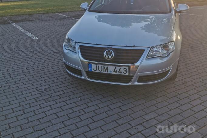 Volkswagen Passat B6 Sedan 4-doors