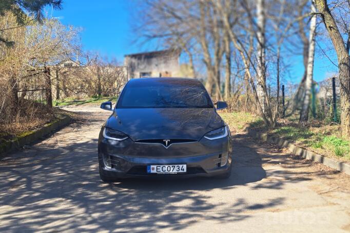 Tesla Model X 1 generation Crossover