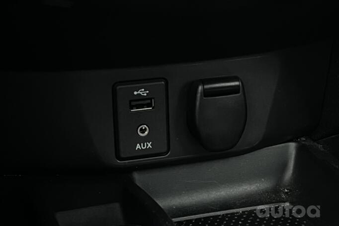 Nissan X-Trail T32 Crossover