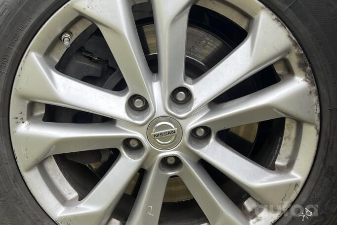 Nissan X-Trail T32 Crossover