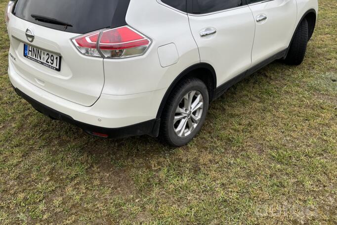 Nissan X-Trail T32 Crossover