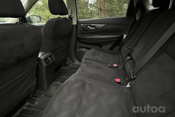 Nissan X-Trail T32 Crossover