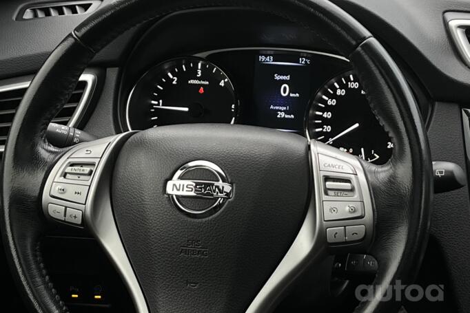 Nissan X-Trail T32 Crossover