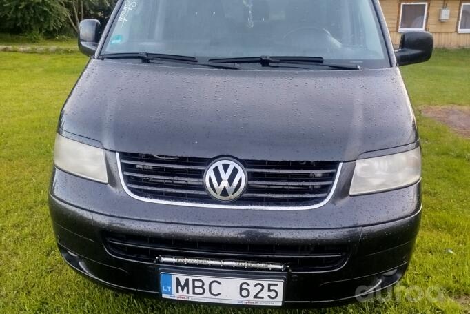 Volkswagen Multivan T5 Minivan