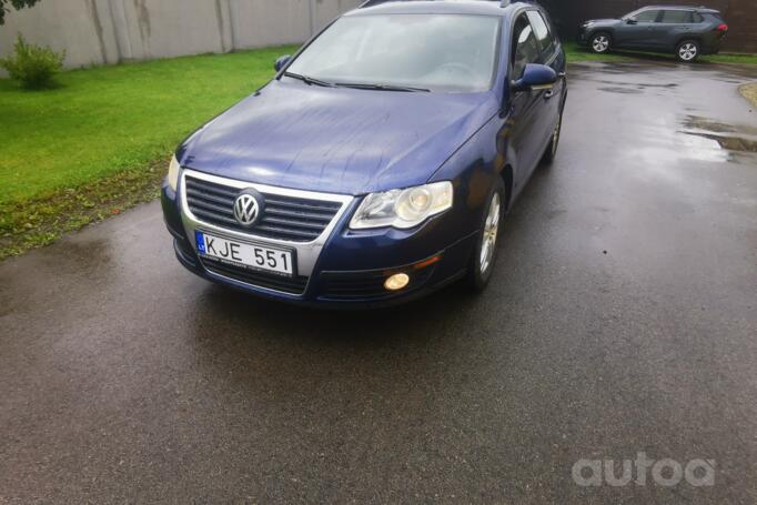 Volkswagen Passat B6 wagon 5-doors