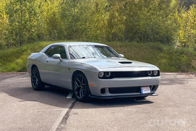Dodge Challenger 3 generation [2th restyling] Coupe