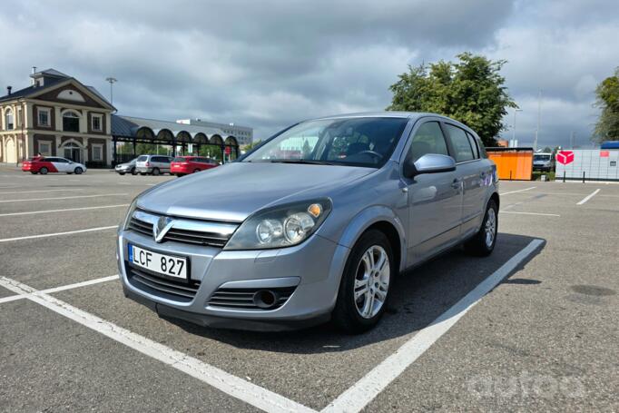 Opel Astra H Hatchback