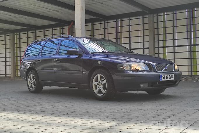 Volvo V70 2 generation wagon