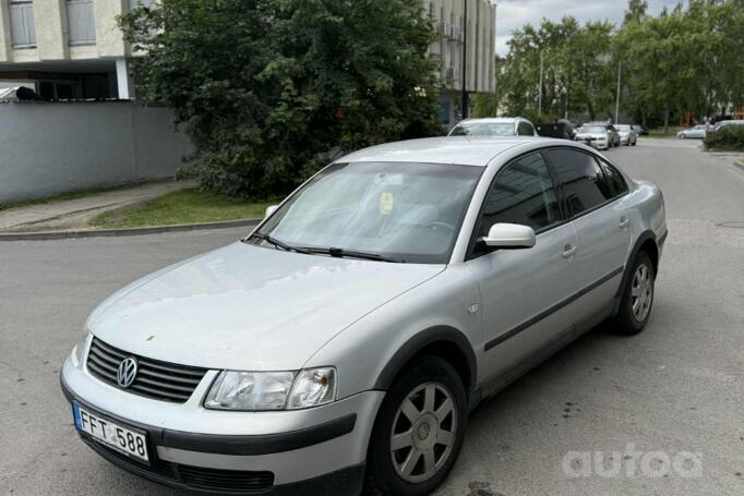 Volkswagen Passat B5 Sedan 4-doors