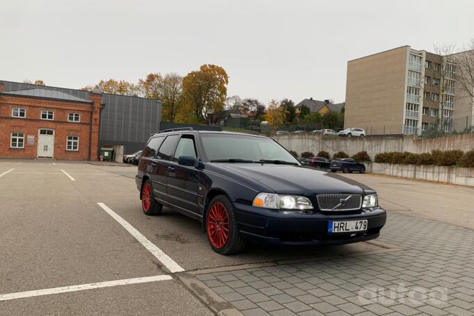 Volvo V70 1 generation wagon