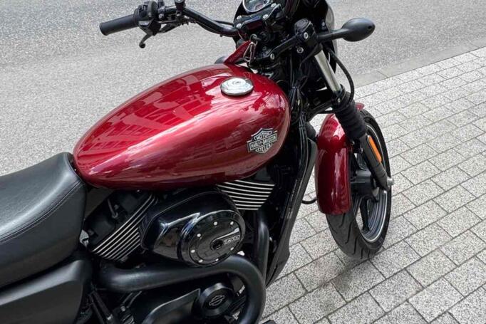 Harley Davidson Street