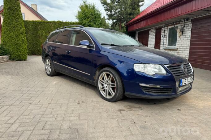Volkswagen Passat B6 wagon 5-doors
