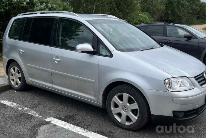 Volkswagen Touran 1 generation Minivan