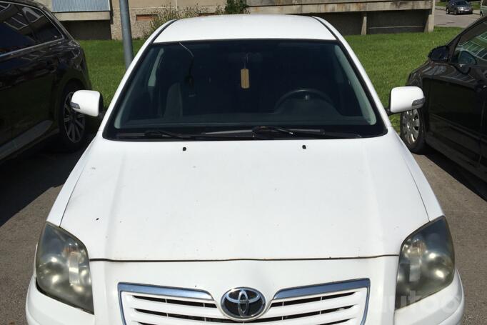 Toyota Avensis 2 generation [restyling] Sedan