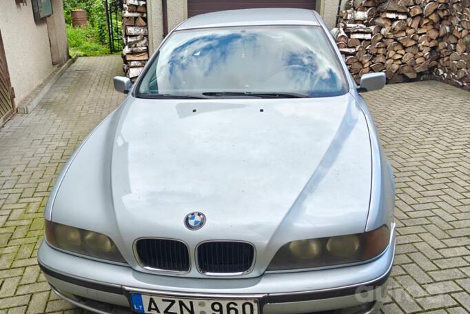 BMW 5 Series E39 Sedan 4-doors