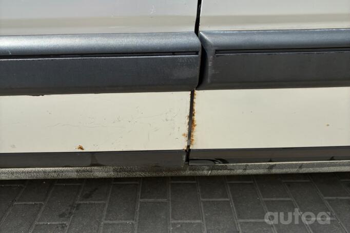 Audi 100 4A/C4 Sedan