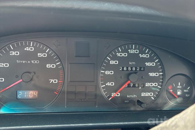 Audi 100 4A/C4 Sedan
