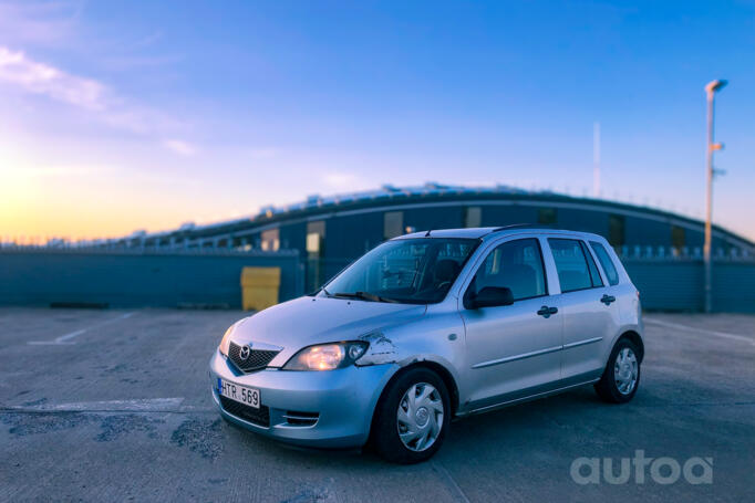 Mazda 2 DY Hatchback