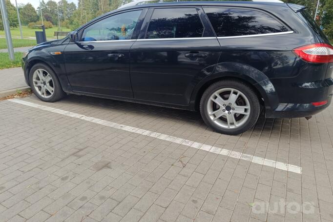 Ford Mondeo 4 generation wagon