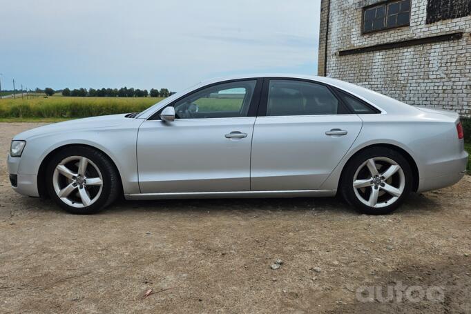 Audi A8 D4/4H Sedan