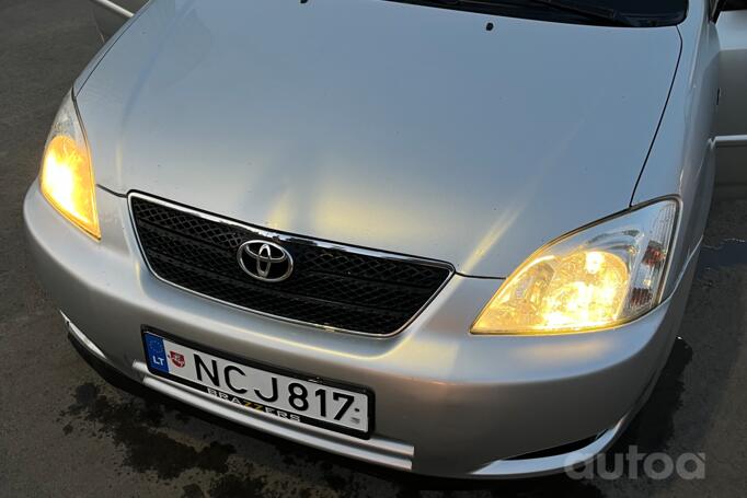 Toyota Corolla E120 Hatchback 5-doors