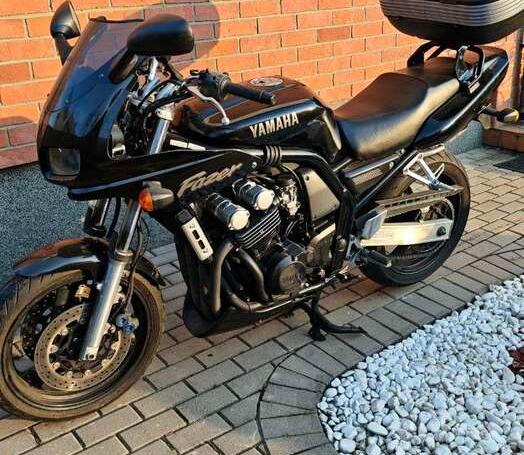 Yamaha FZS 600 Fazer