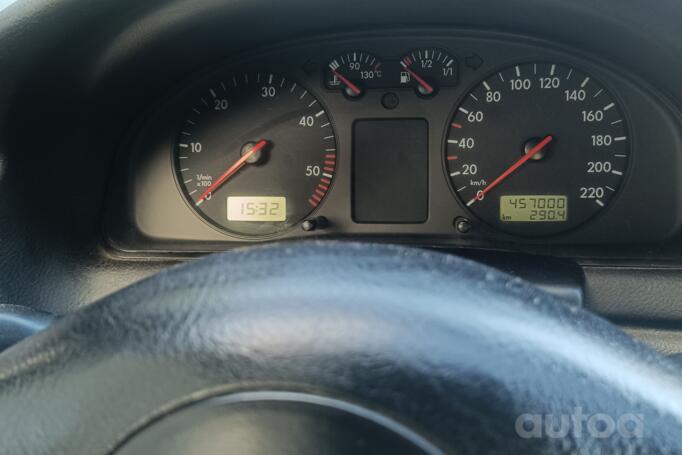 Volkswagen Passat B5 Sedan 4-doors