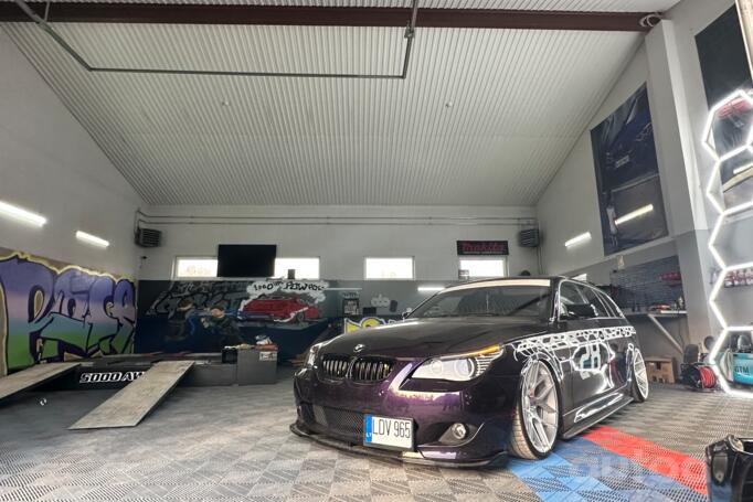 BMW 5 Series E60/E61 Touring wagon