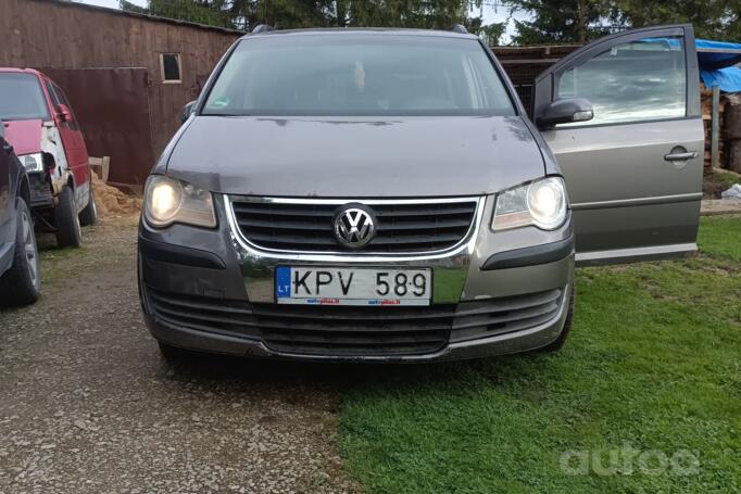 Volkswagen Touran 1 generation [restyling] Minivan 5-doors