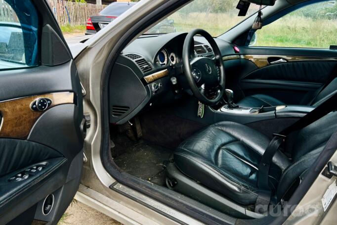 Mercedes-Benz E-Class W211 Sedan