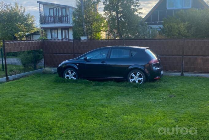 SEAT Leon 2 generation Hatchback 5-doors
