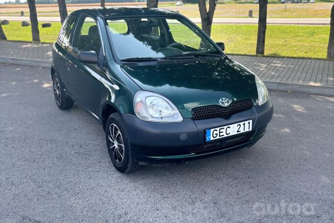Toyota Yaris 1 generation