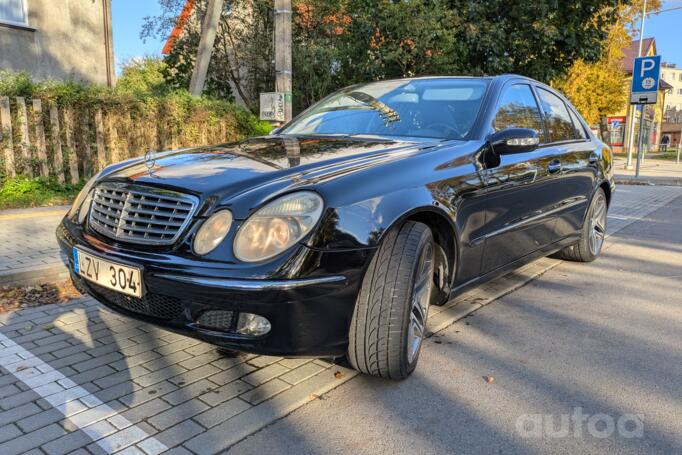 Mercedes-Benz E-Class W211 Sedan