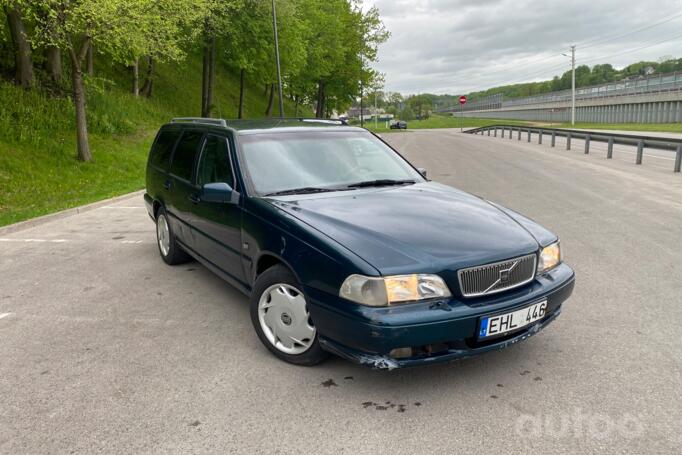 Volvo V70 1 generation wagon
