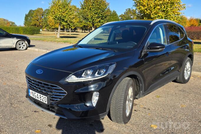 Ford Kuga 2 generation [restyling] Crossover