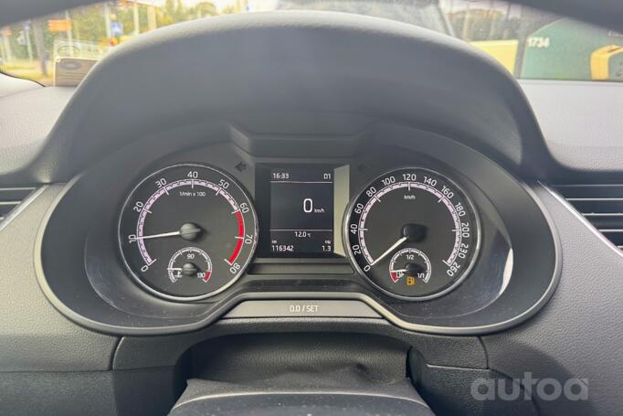 Skoda Octavia 3 generation [restyling] Combi wagon 5-doors