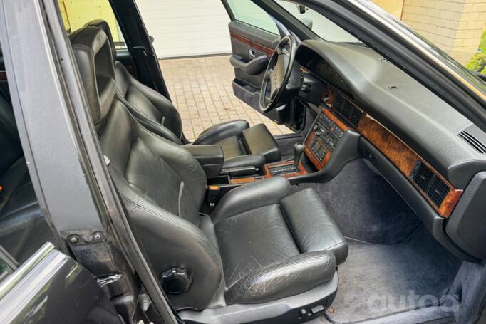 Audi V8 1 generation Sedan