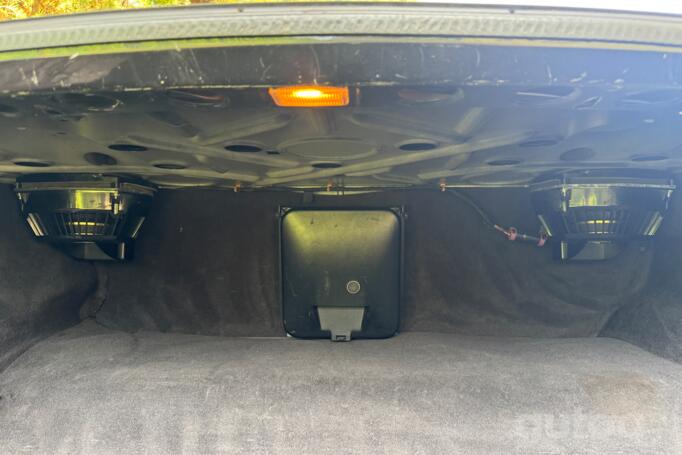 Audi V8 1 generation Sedan