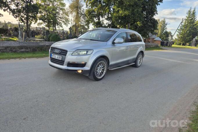Audi Q7 4L Crossover